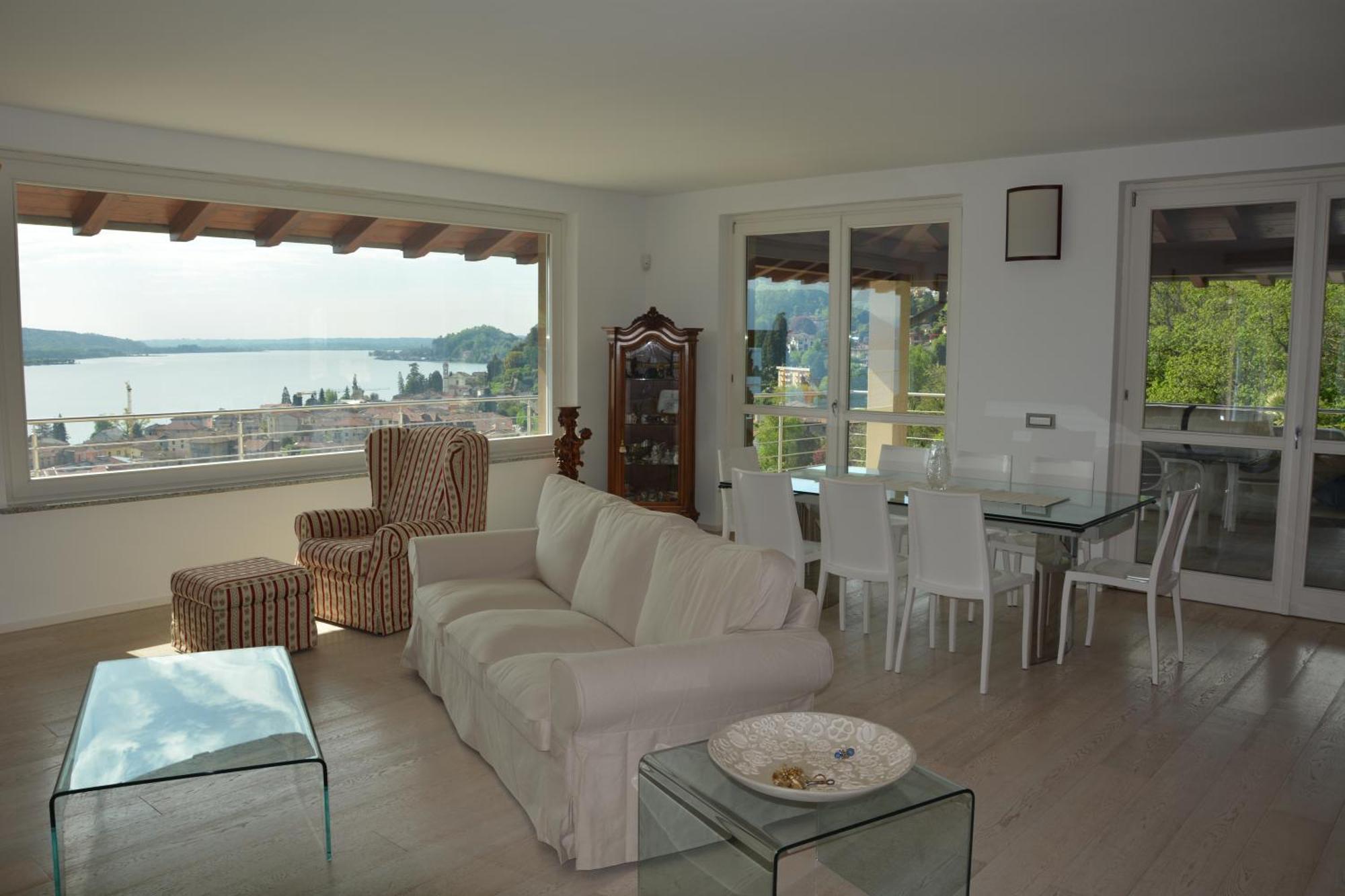 Il Girasole Apartment Meina Ruang foto