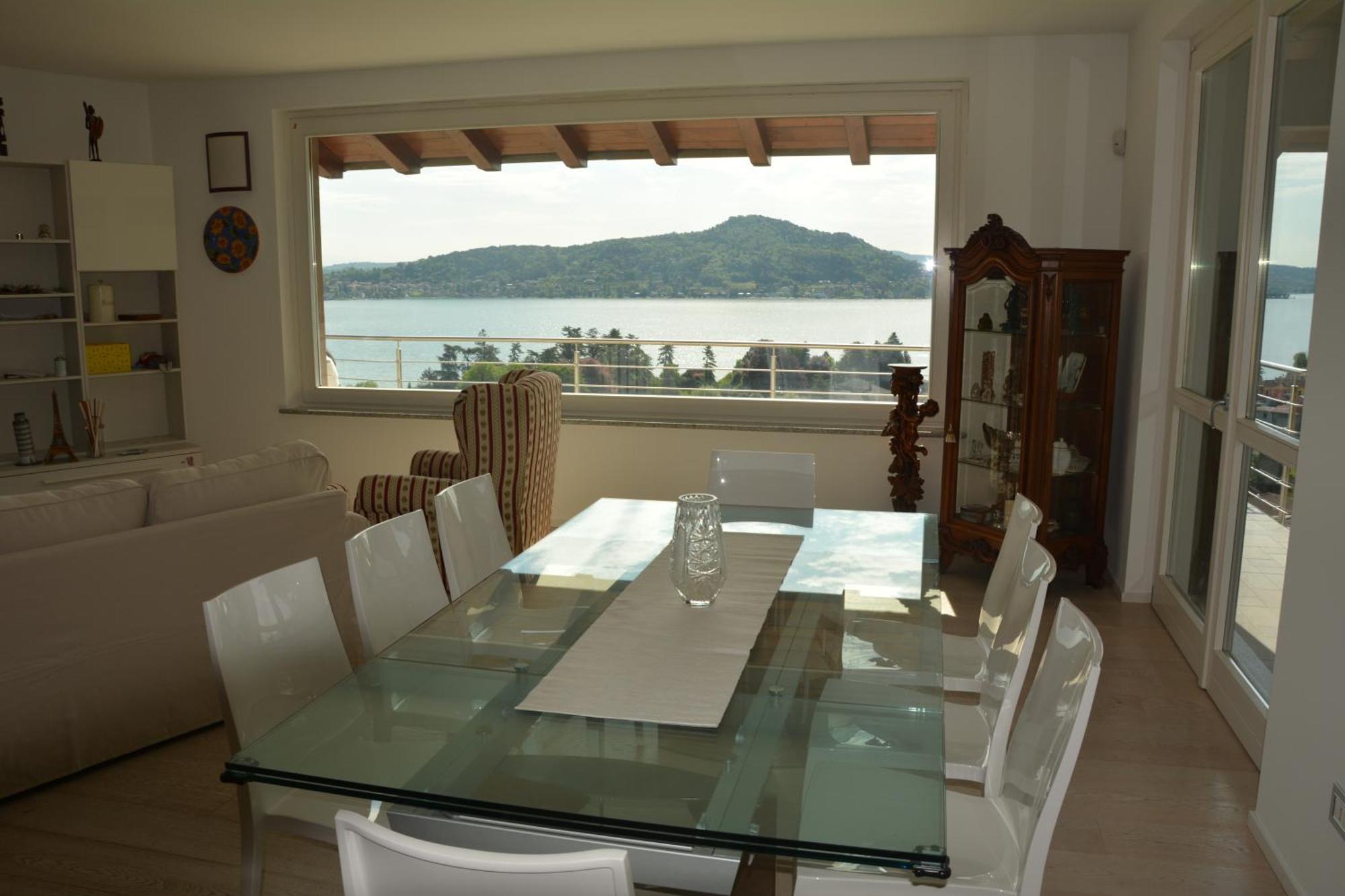 Il Girasole Apartment Meina Ruang foto