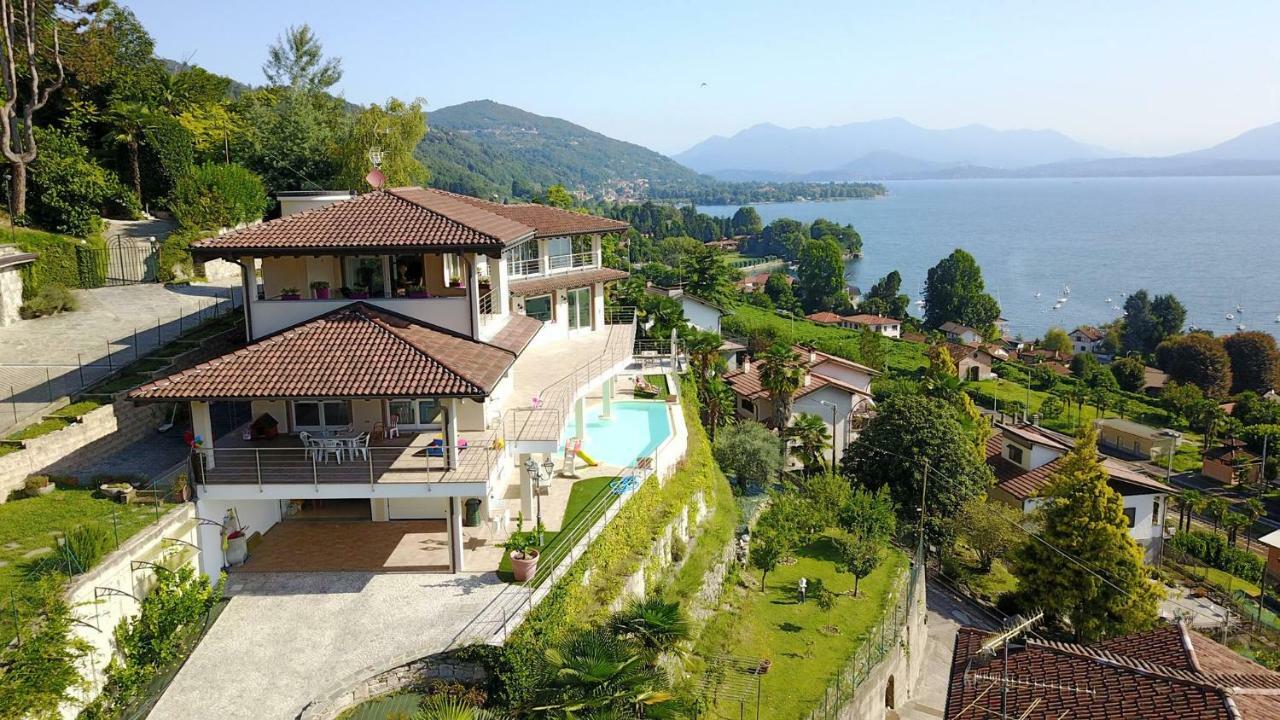 Il Girasole Apartment Meina Bagian luar foto